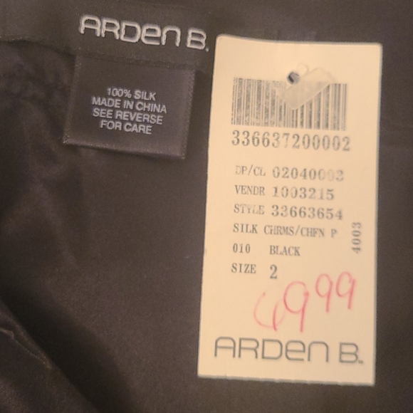 Pleated Mini Skirt - Picture 4 of 4